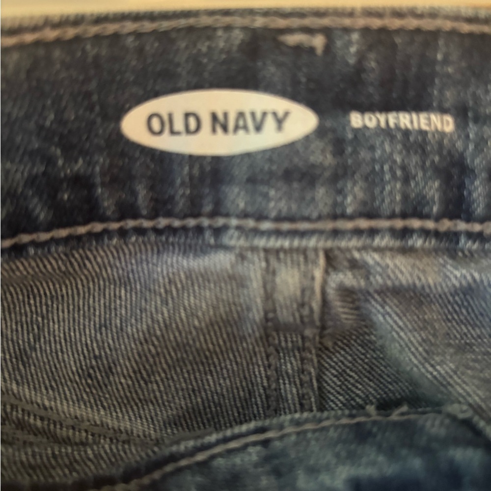 Old Navy Boyfriend Blue Denim Shorts - Picture 3 of 4